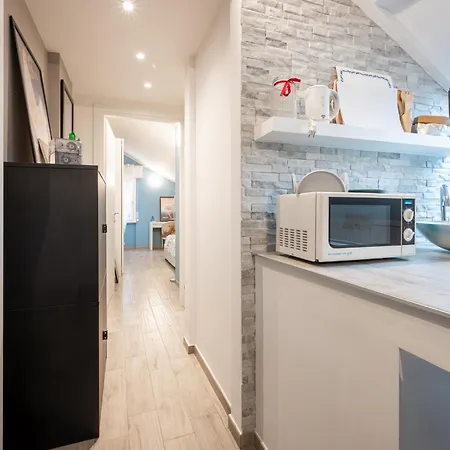 Guesthost - Elegant And Sweet Apartmán *