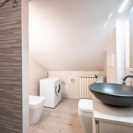 Guesthost - Elegant And Sweet Apartmán Parma