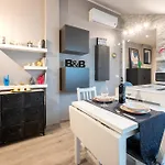 Guesthost - Elegant And Sweet Appartement