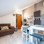 Guesthost - Elegant And Sweet Appartement