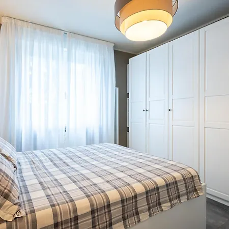 Apartment Guesthost - Elegant And Sweet