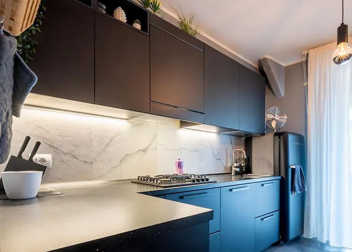 Guesthost - Elegant And Sweet Apartment Parma