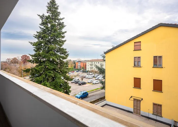 Guesthost - Elegant And Sweet * Parma