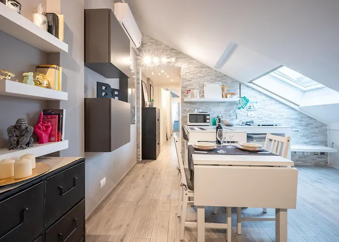 Guesthost - Elegant And Sweet *